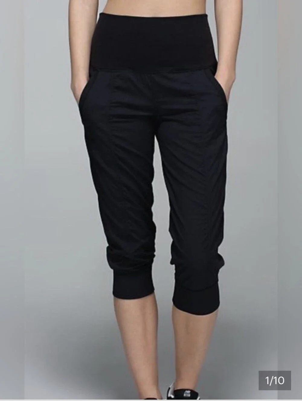 Lululemon Capri In Flux Joggers Black Size 4